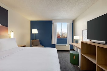 Room, 1 Queen Bed, Accessible (Mobility, Roll-in Shower)