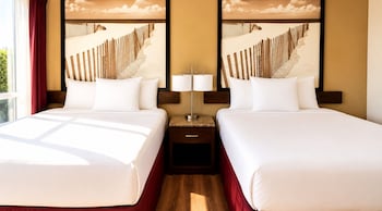 Standard Room, 2 Queen Beds, Non Smoking