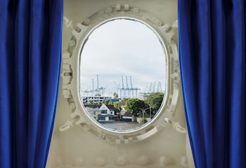 Standard Room, 1 King Bed, Harbor View