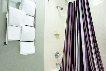 Room, 2 Double Beds, Accessible, Non Smoking (Bathtub w/ Grab Bars)