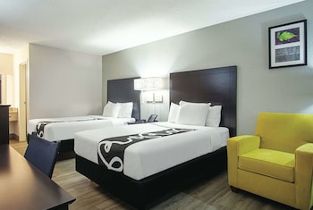 Room, 2 Double Beds, Accessible, Non Smoking (Bathtub w/ Grab Bars)