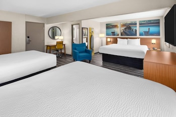 Studio Suite, Multiple Beds, Non Smoking