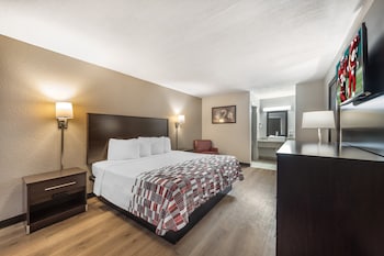 Deluxe Room, 1 King Bed, Smoking