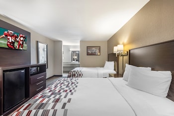Deluxe Room, 2 Double Beds, Accessible, Smoking