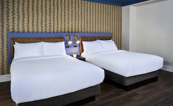 Deluxe Room, 2 Queen Beds