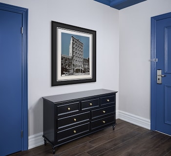 Deluxe Room, 1 King Bed