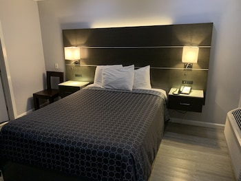 Room, 1 Queen Bed - Handicap Accessible