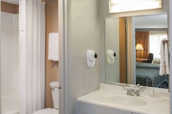 Room, 2 Queen Beds, Non Smoking