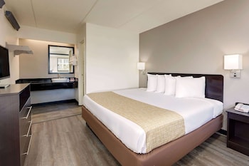 Standard Room, 1 King Bed