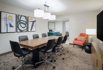 Conference Suite, 1 King Bed