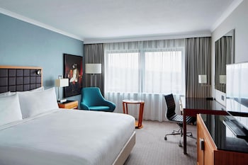 Superior Room, 1 King Bed