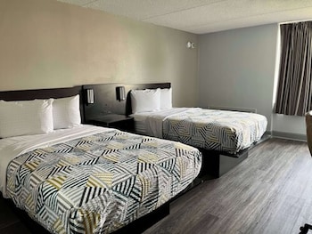 Standard Room, 2 Double Beds, Non Smoking, Refrigerator & Microwave
