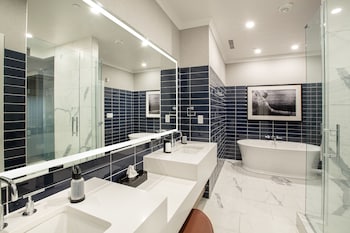 Aspen Tower Signature Suite I