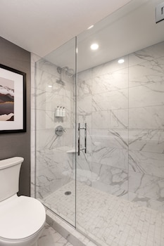 Birch Tower Room, 2 Queen Beds, Mountain View