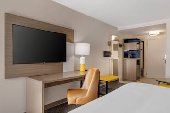 Room, 1 King Bed, Non Smoking