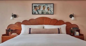 Room, 1 King Bed, Accessible, Bathtub