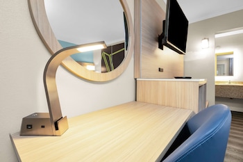 Standard Room, 1 King Bed, Non Smoking, Refrigerator & Microwave