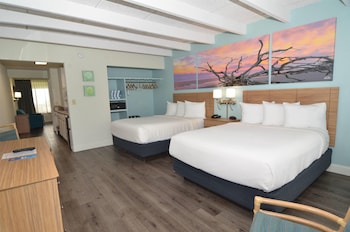 Suite, 2 Queen Beds, Non Smoking, Ocean View