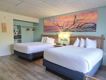 Suite, 2 Queen Beds, Non Smoking, Ocean View
