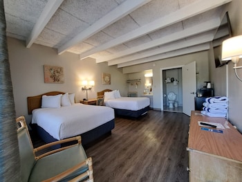 Room, 2 Double Beds, Non Smoking (2nd Floor)