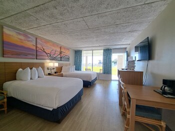 Room, 2 Double Beds, Non Smoking (Limited Views, 1st Floor)