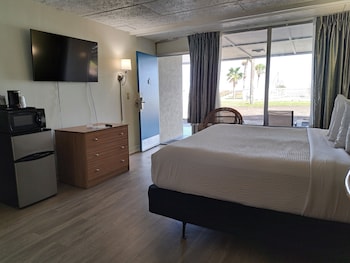 Suite, 1 King Bed, Non Smoking
