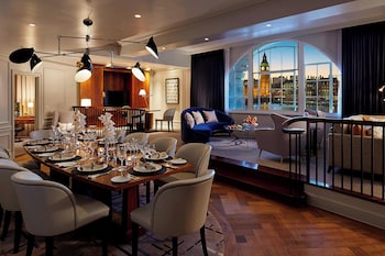 Club Room, 1 King Bed