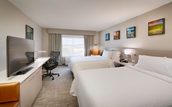 Room, 2 Queen Beds (Drinks & Snacks)