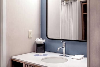 Deluxe Room, 1 King Bed with Sofa bed, Patio (Interior View)