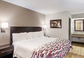 Standard Room, 1 King Bed (Smoke Free)
