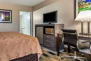 Room, 1 Queen Bed, Accessible, Smoking
