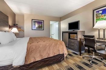 Room, 1 Queen Bed, Accessible, Smoking