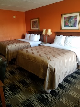 Standard Room, 2 Queen Beds, Non Smoking