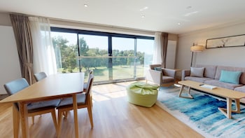 Apartment with 2 double or twin bedrooms