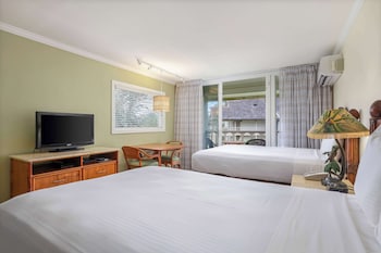 Room, Garden View