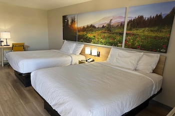 Room, 2 Queen Beds, Non Smoking