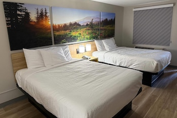 Room, 2 Queen Beds, Non Smoking