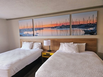 Standard Room, 2 Queen Beds, Smoking