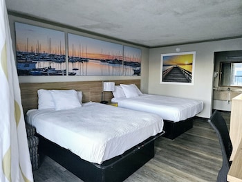 Standard Room, 2 Queen Beds, Smoking