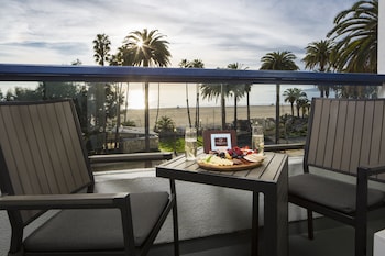 Deluxe Room, 2 Double Beds, Balcony, Ocean View