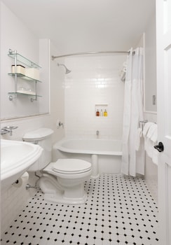 Room, 2 Queen Beds, Ocean View (Cottage)