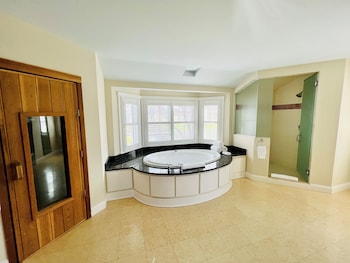 Suite, 2 Queen Beds (Spa)