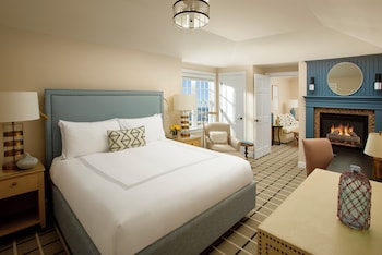 Suite, 1 King Bed, Ocean View (Master)