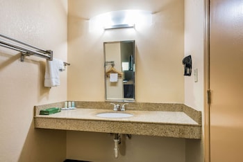 Accessible Queen Non-smoking room