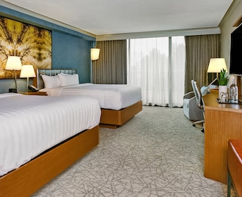 Standard Room, 2 Queen Beds (Pet Friendly)