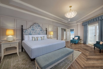 Victorian Suite - Club Level