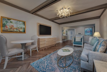 1 Bedroom Suite - Club Level Access