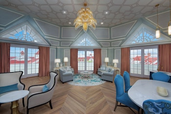 Grand Suite - Club Level