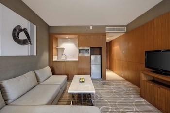 Superior Suite, 1 King Bed (Club)