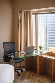 Deluxe Suite, 1 King Bed